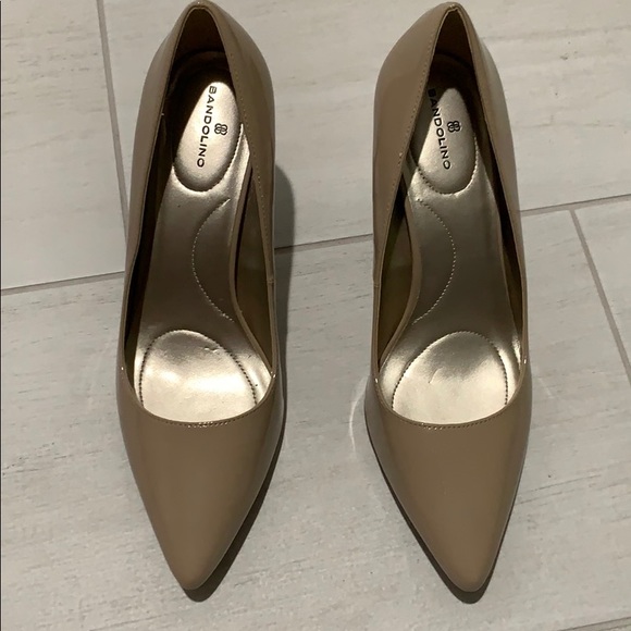 Bandolino Shoes - 9.5 nude Bandolino pumps